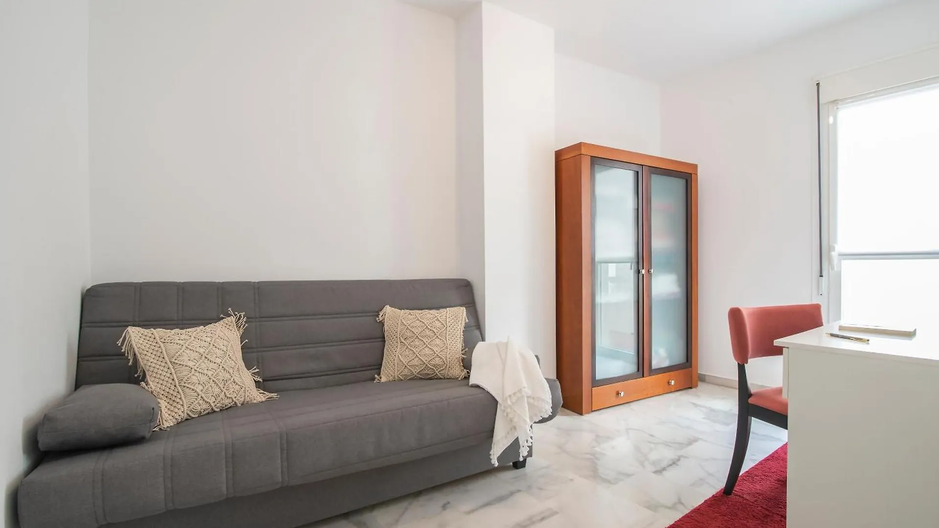 Los Aticos Estepona Apartment